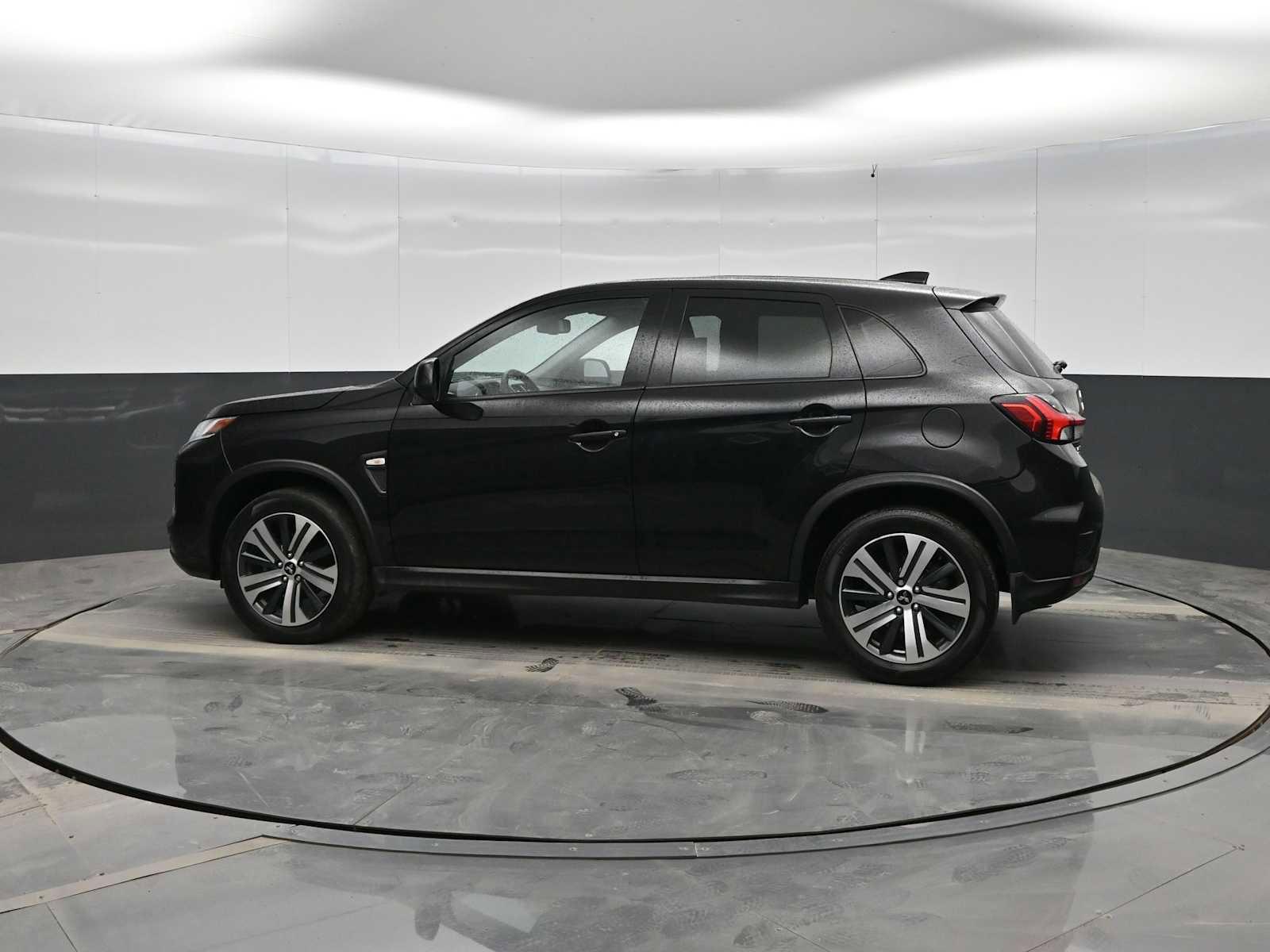 Used 2022 Mitsubishi Outlander Sport ES image 5