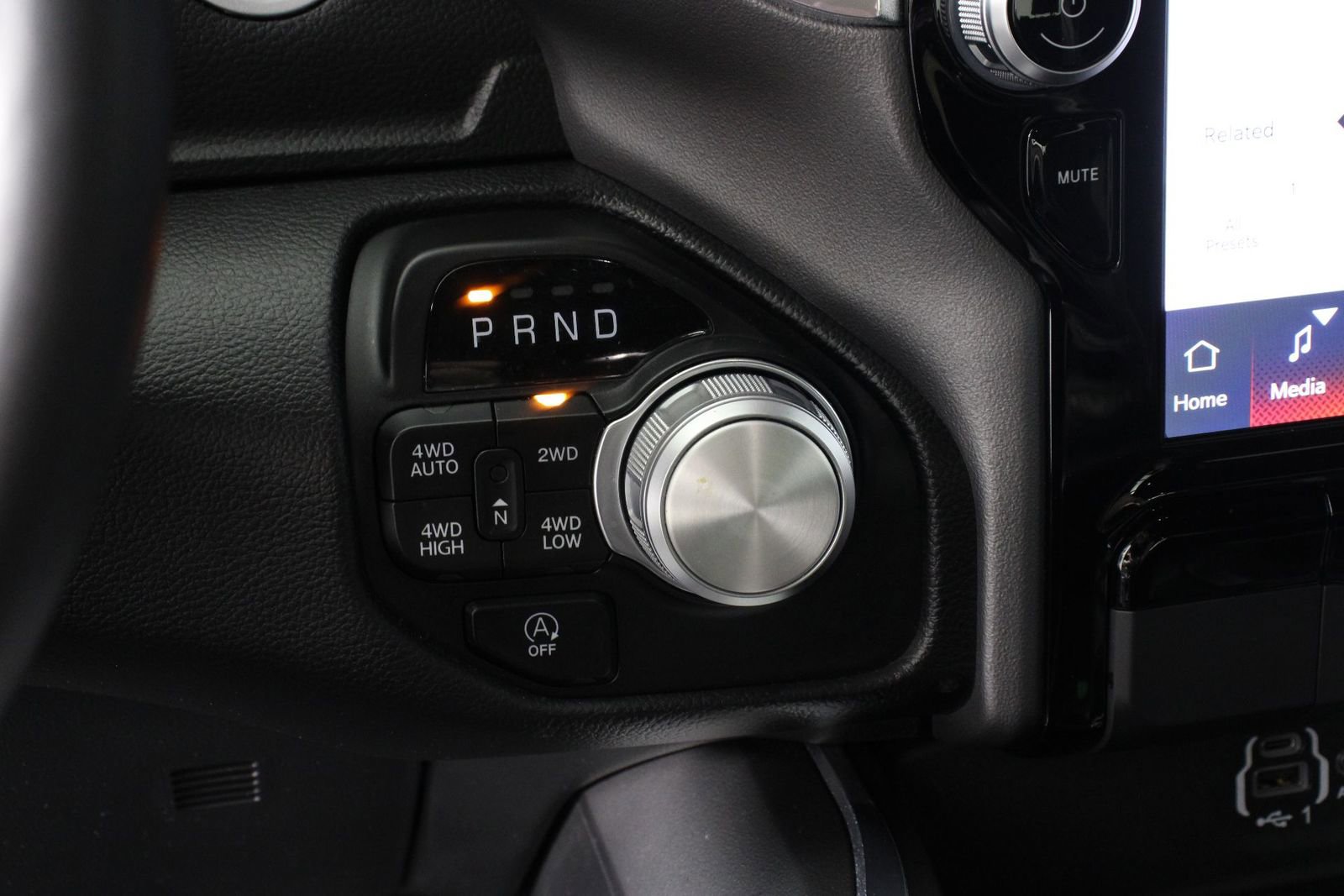 Used 2023 RAM 1500 Laramie image 15