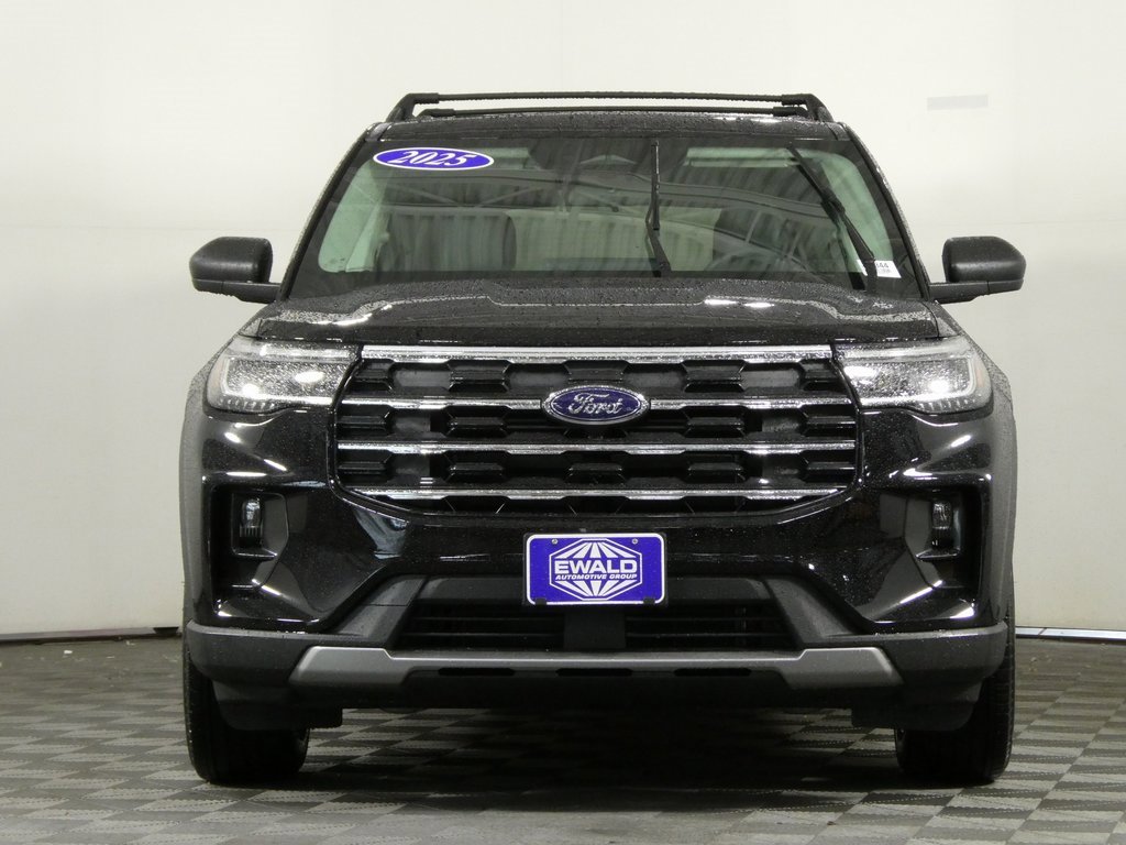 New 2025 Ford Explorer Active w/ Active Comfort Package image 22