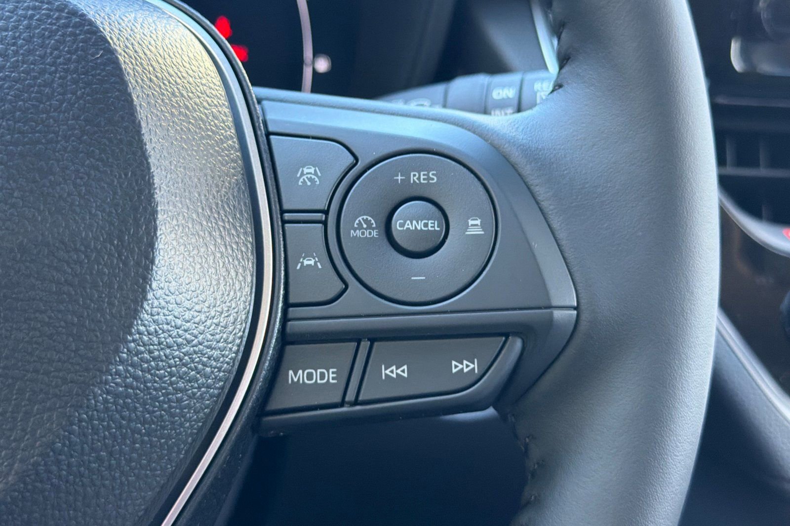 New 2026 Toyota Corolla Cross LE image 27