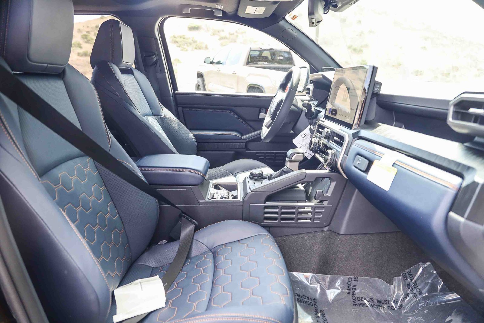 New 2026 Toyota 4Runner Platinum AWD/4WD image 17