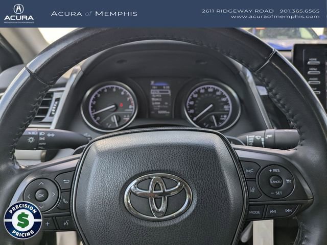 Used 2022 Toyota Camry SE w/ Cold Weather Package FWD image 15