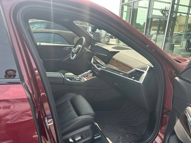 Used 2026 BMW X6 xDrive40i AWD/4WD image 16