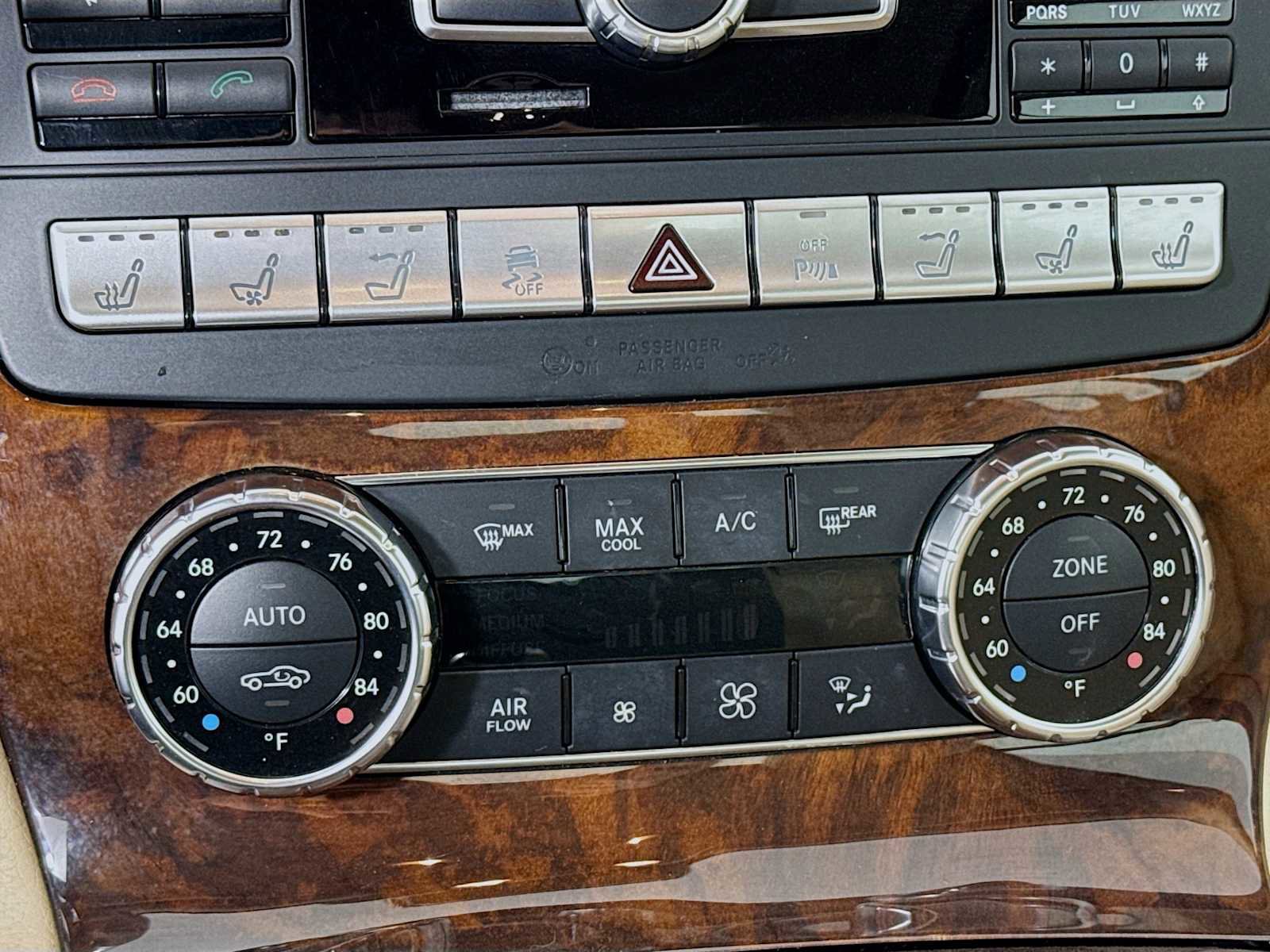 Used 2014 Mercedes-Benz SL 550 image 21