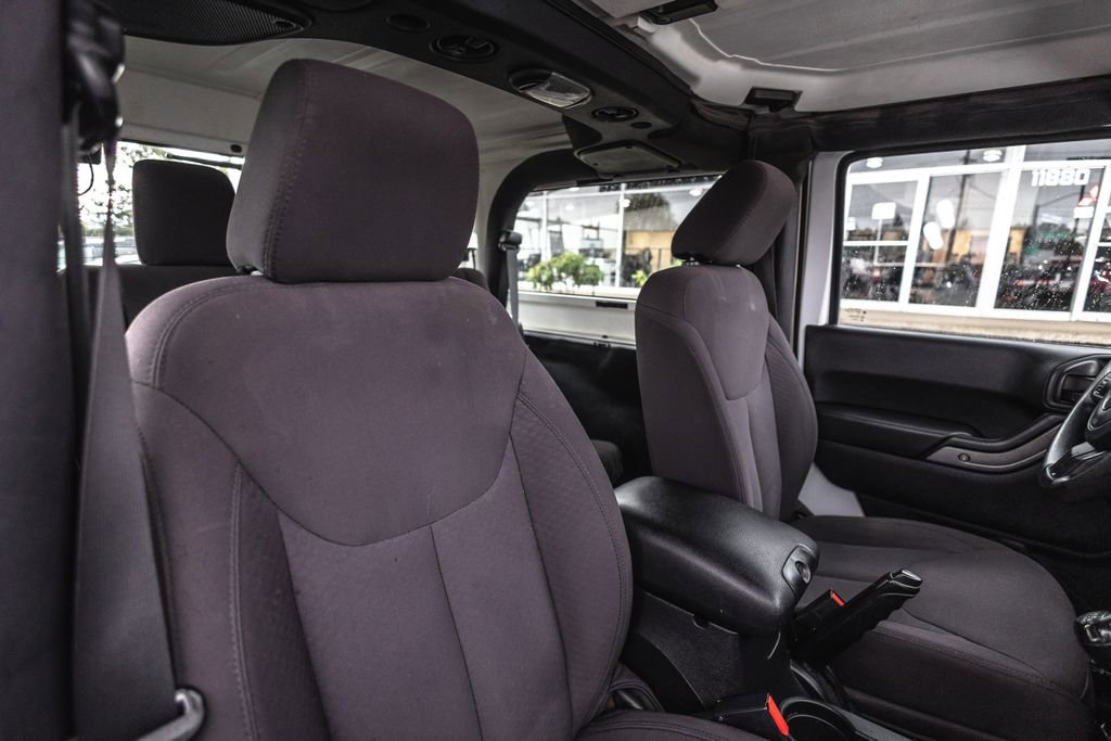 Used 2015 Jeep Wrangler Sport AWD/4WD image 24
