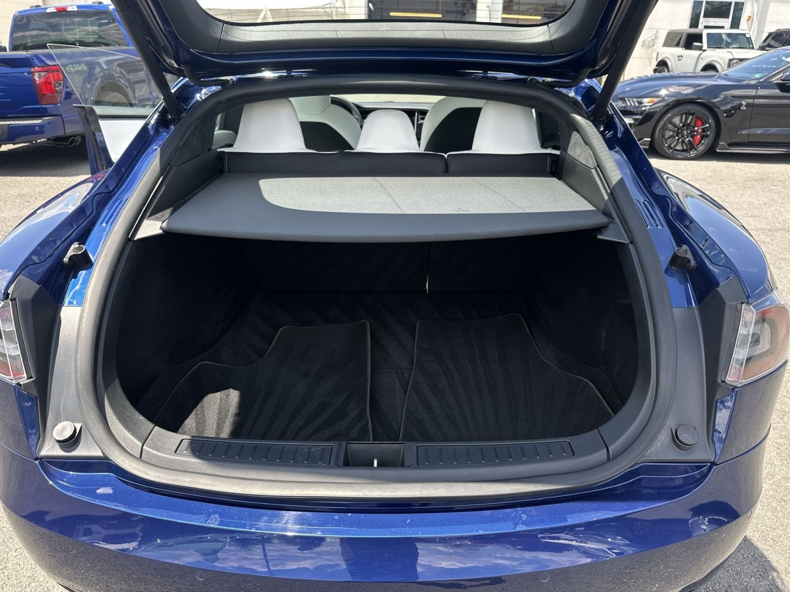Used 2020 Tesla Model S Long Range AWD/4WD image 34