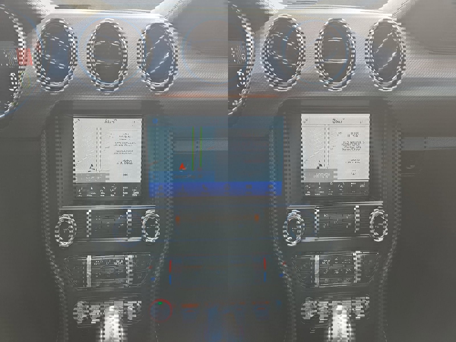 Used 2022 Ford Mustang GT Premium w/ Equipment Group 401A image 16