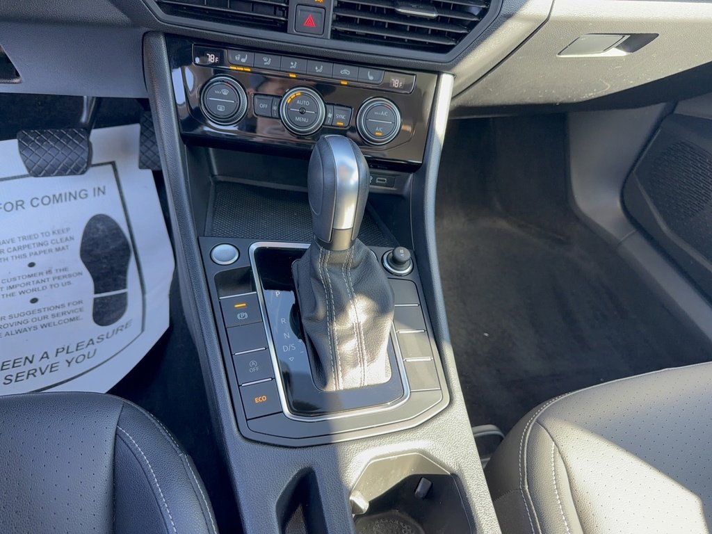 Used 2021 Volkswagen Jetta SE image 24