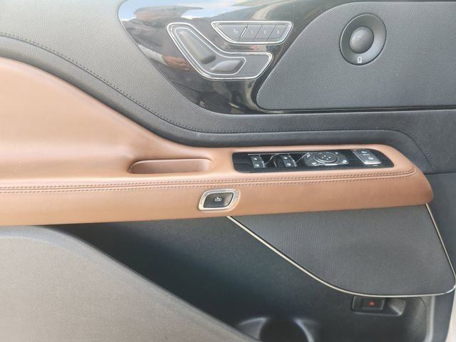 Used 2022 Lincoln Aviator Reserve w/ Elements Package Plus AWD/4WD image 23