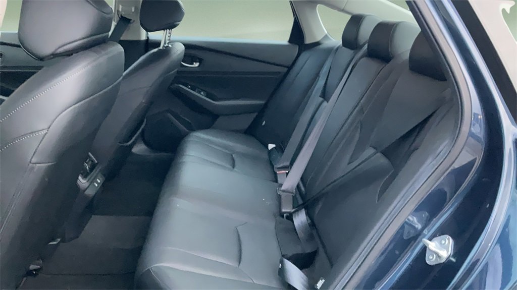 Used 2023 Honda Accord Touring image 12