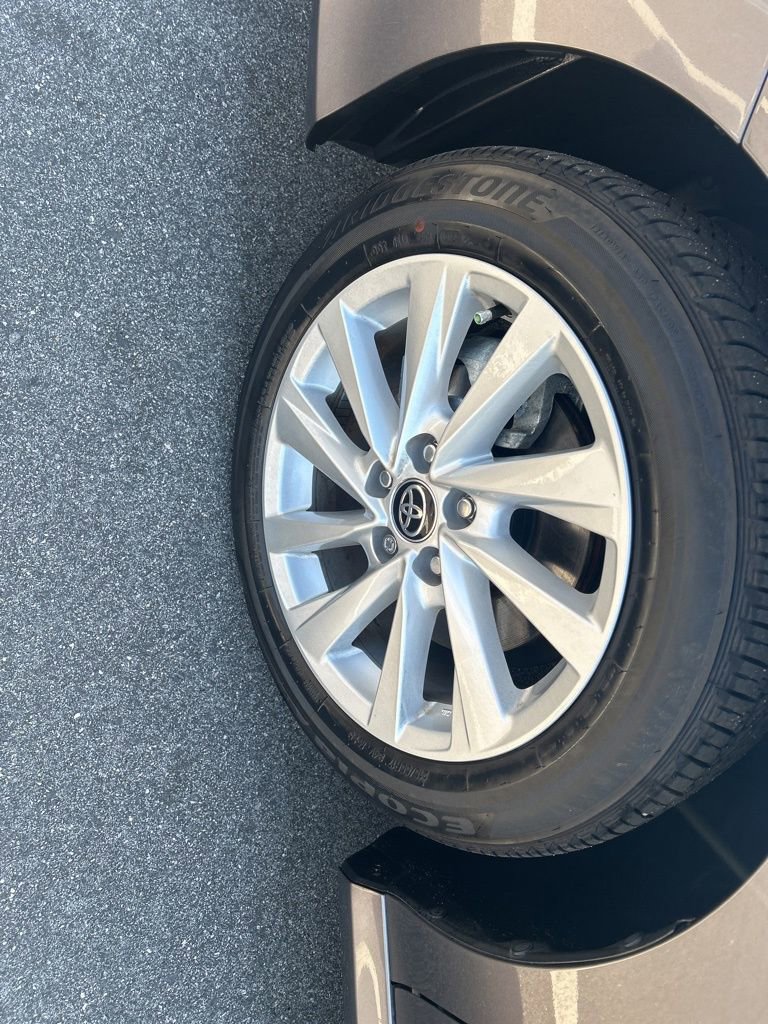 Used 2024 Toyota Camry LE FWD image 9