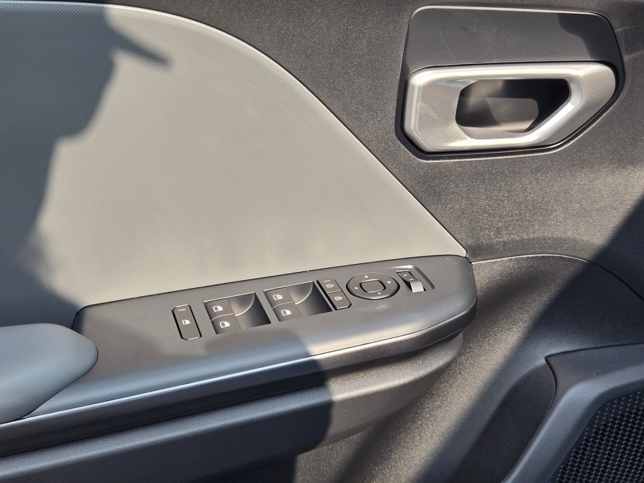 New 2026 Kia K4 FWD image 16