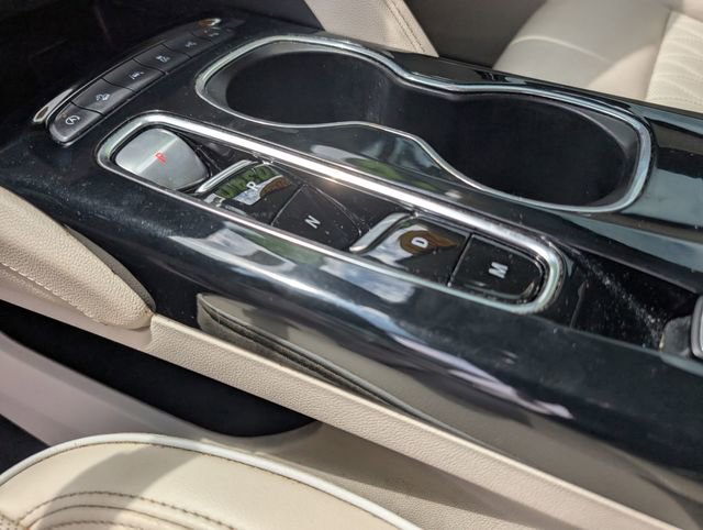 Used 2021 Buick Envision Avenir w/ Technology Package II AWD/4WD image 22