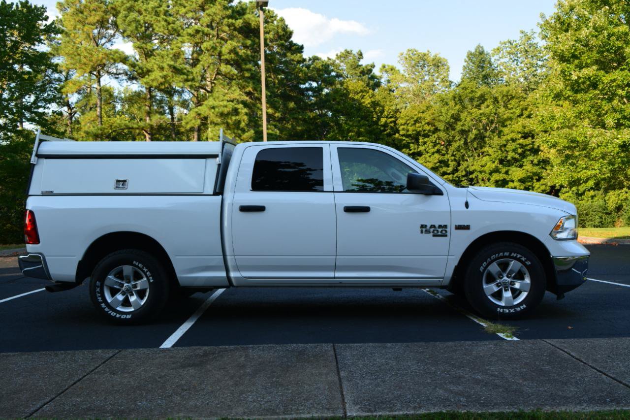 Used 2022 RAM 1500 Classic SLT RWD image 4