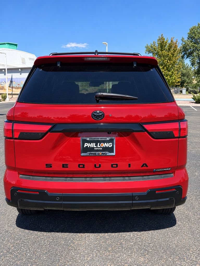 Used 2025 Toyota Sequoia Platinum AWD/4WD image 2