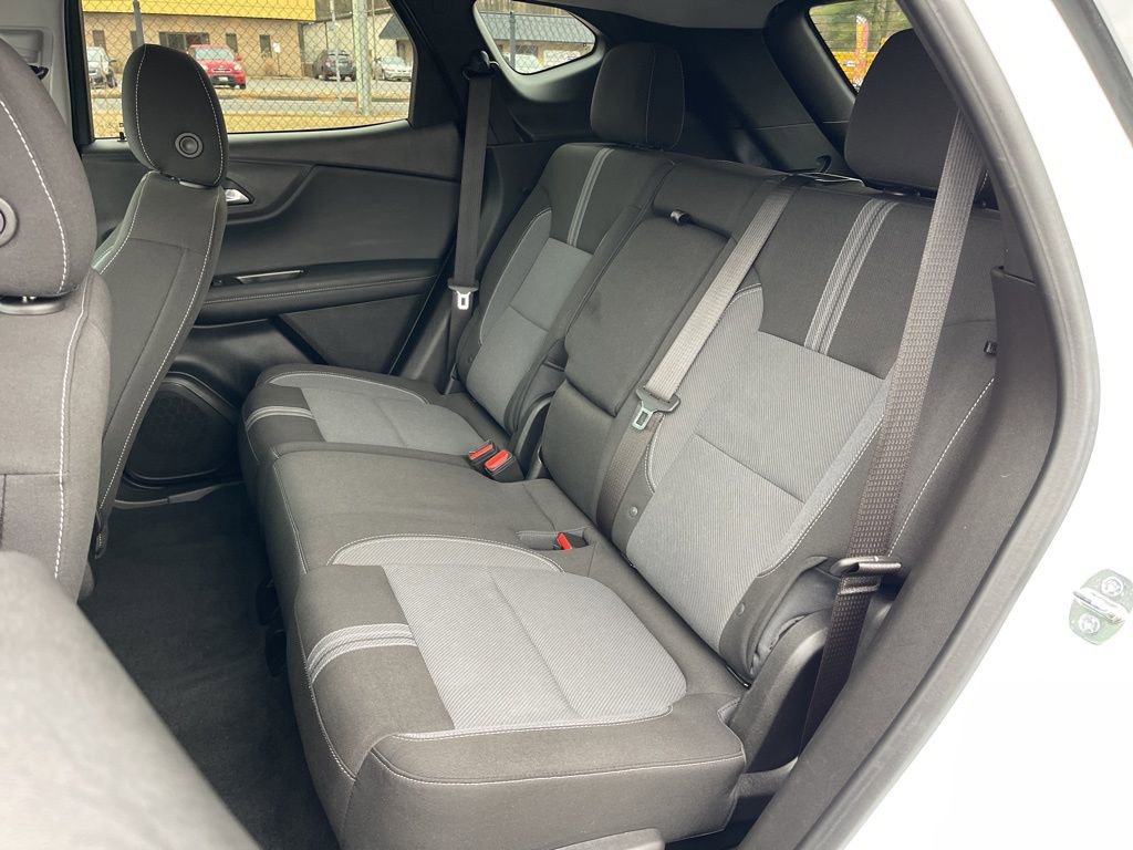 Used 2023 Chevrolet Blazer LT image 19