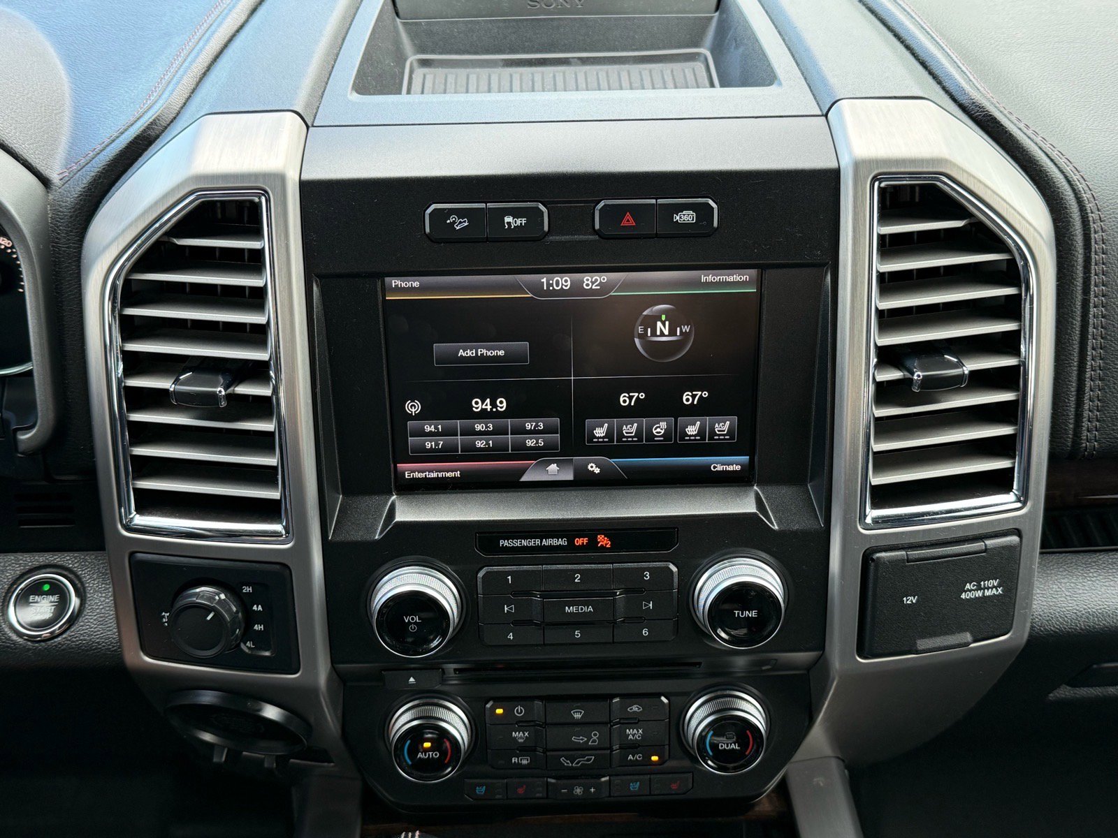 Used 2015 Ford F150 Platinum w/ Equipment Group 701A Luxury AWD/4WD image 17