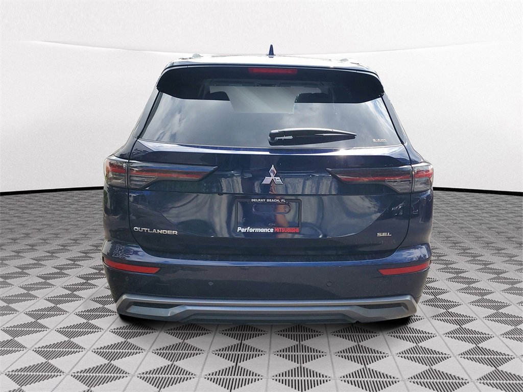 New 2026 Mitsubishi Outlander SEL image 5