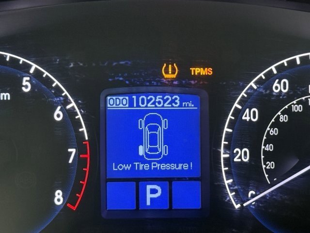 Used 2013 Hyundai Genesis 3.8 image 29