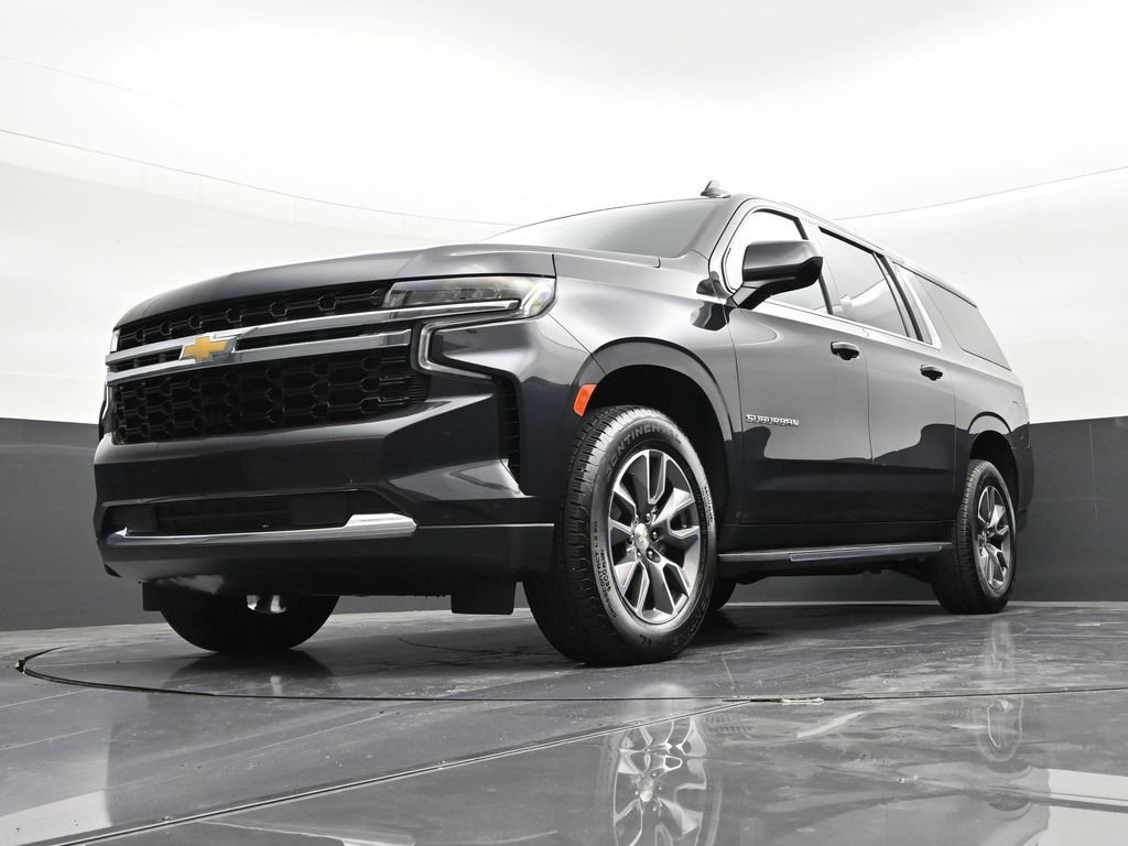 Used 2023 Chevrolet Suburban LS image 20