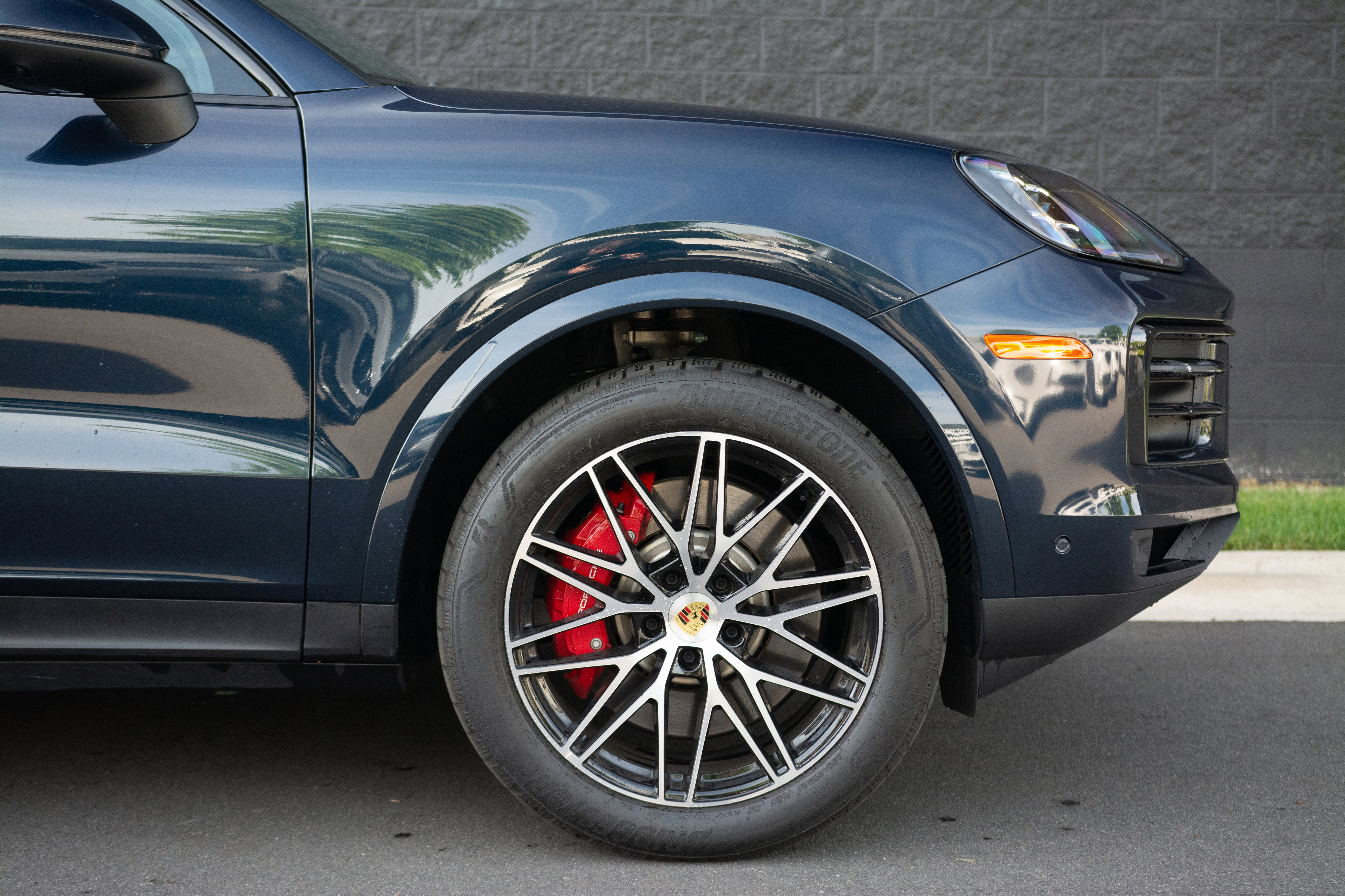 Certified 2025 Porsche Cayenne E-Hybrid image 11