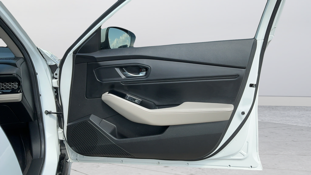 Used 2024 Honda Accord Touring image 18