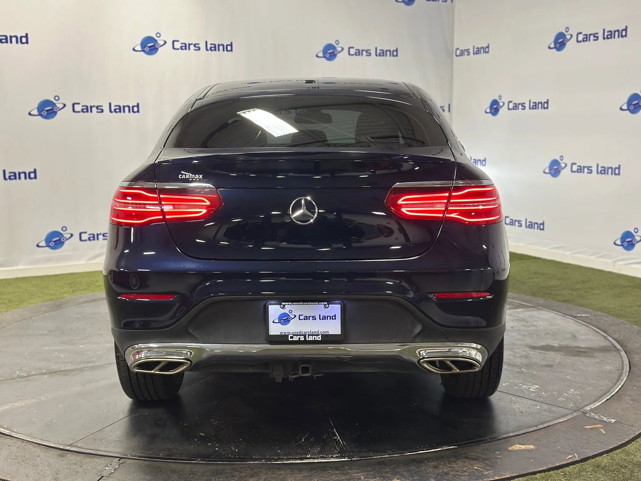 Used 2019 Mercedes-Benz GLC 300 4MATIC Coupe image 4