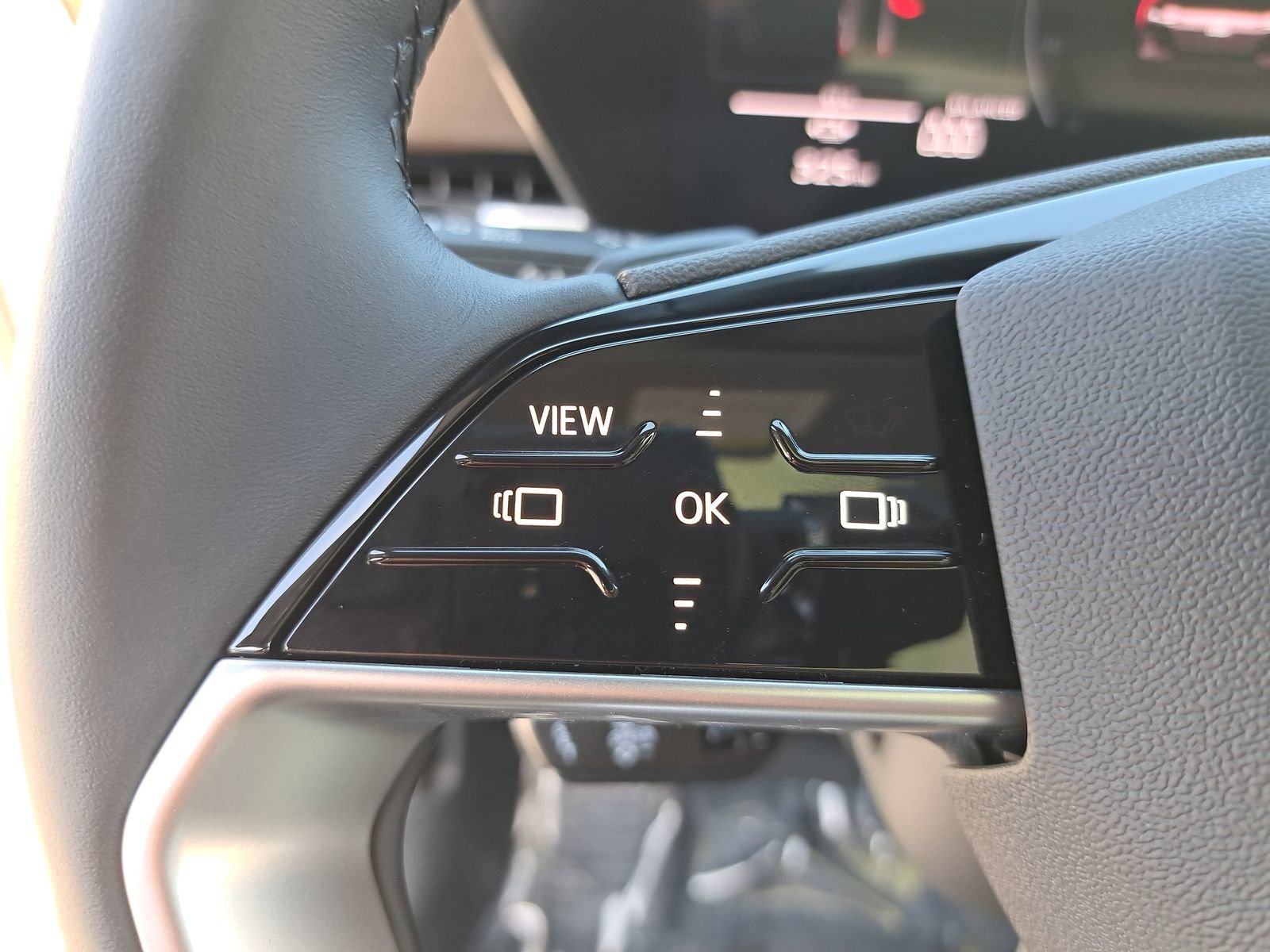 New 2025 Audi A6 e-tron Premium image 17