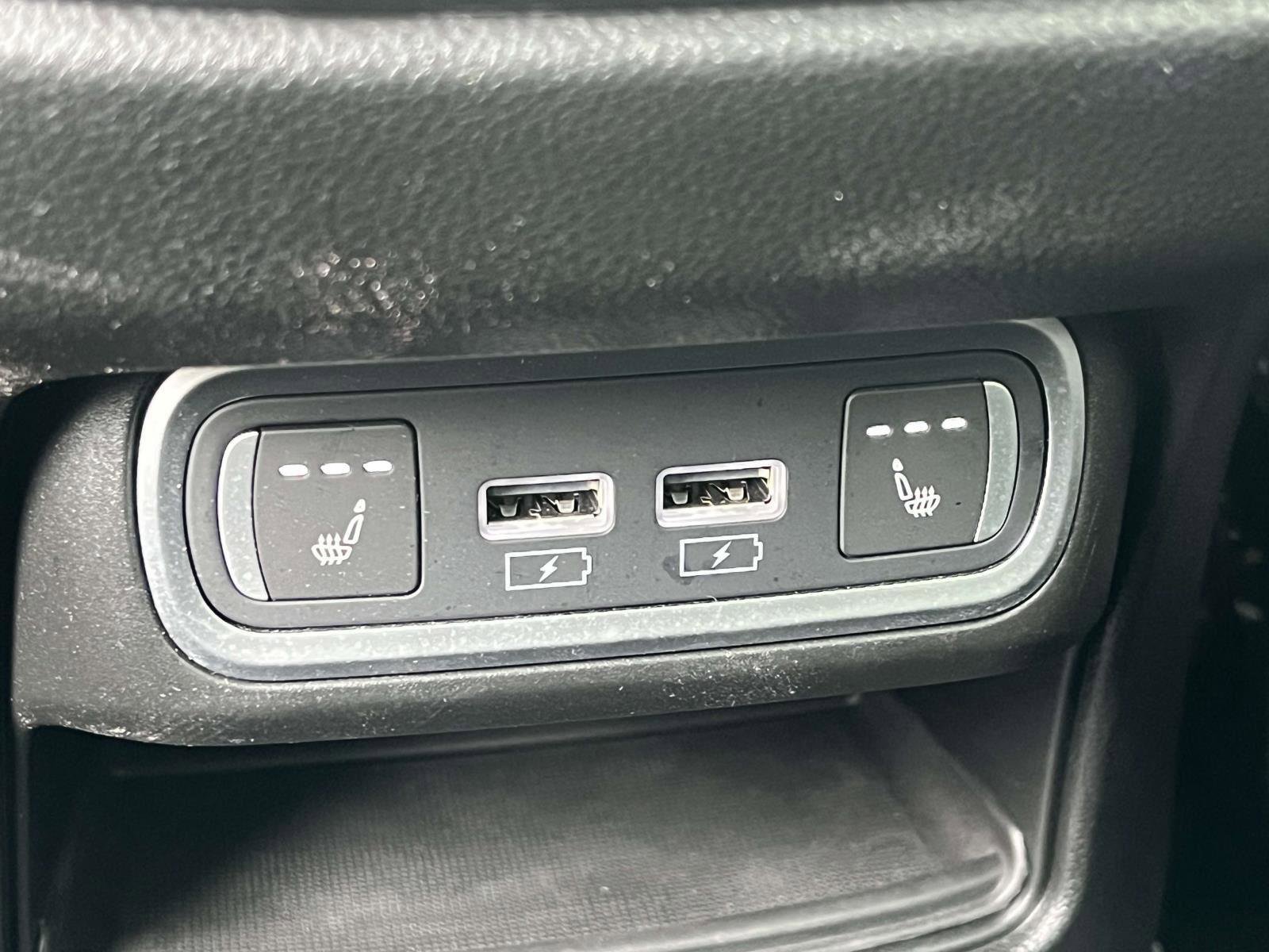 Used 2024 Alfa Romeo Stelvio Sprint image 24