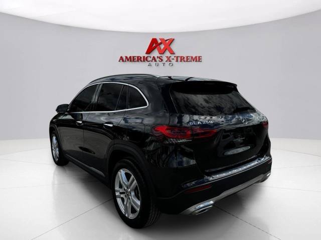 Used 2021 Mercedes-Benz GLA 250 4MATIC w/ Premium Package image 4