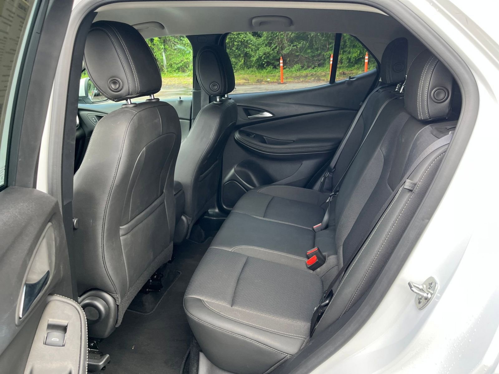 Used 2025 Buick Encore GX Preferred FWD image 24