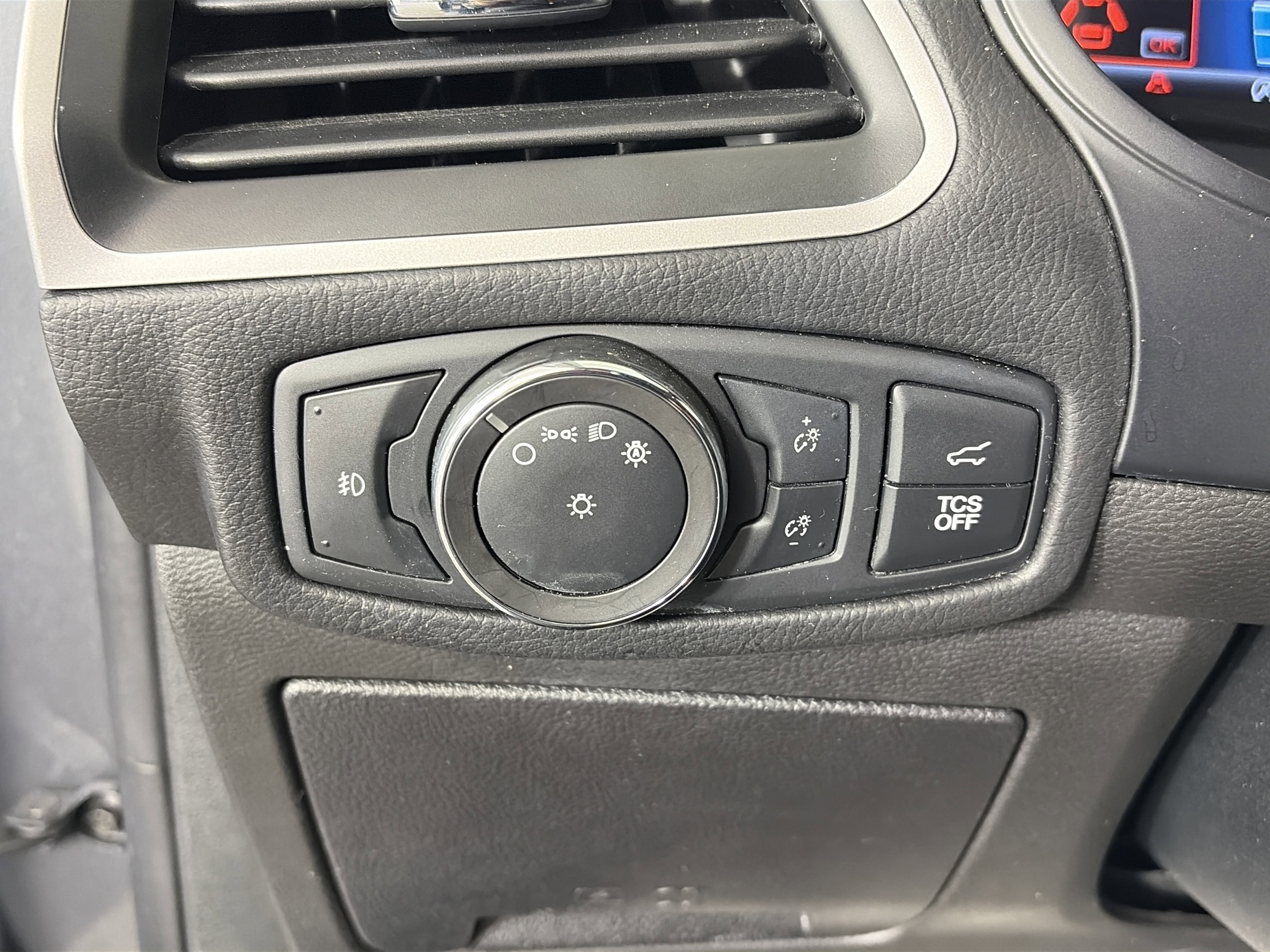 Used 2022 Ford Edge SEL w/ Convenience Package image 31