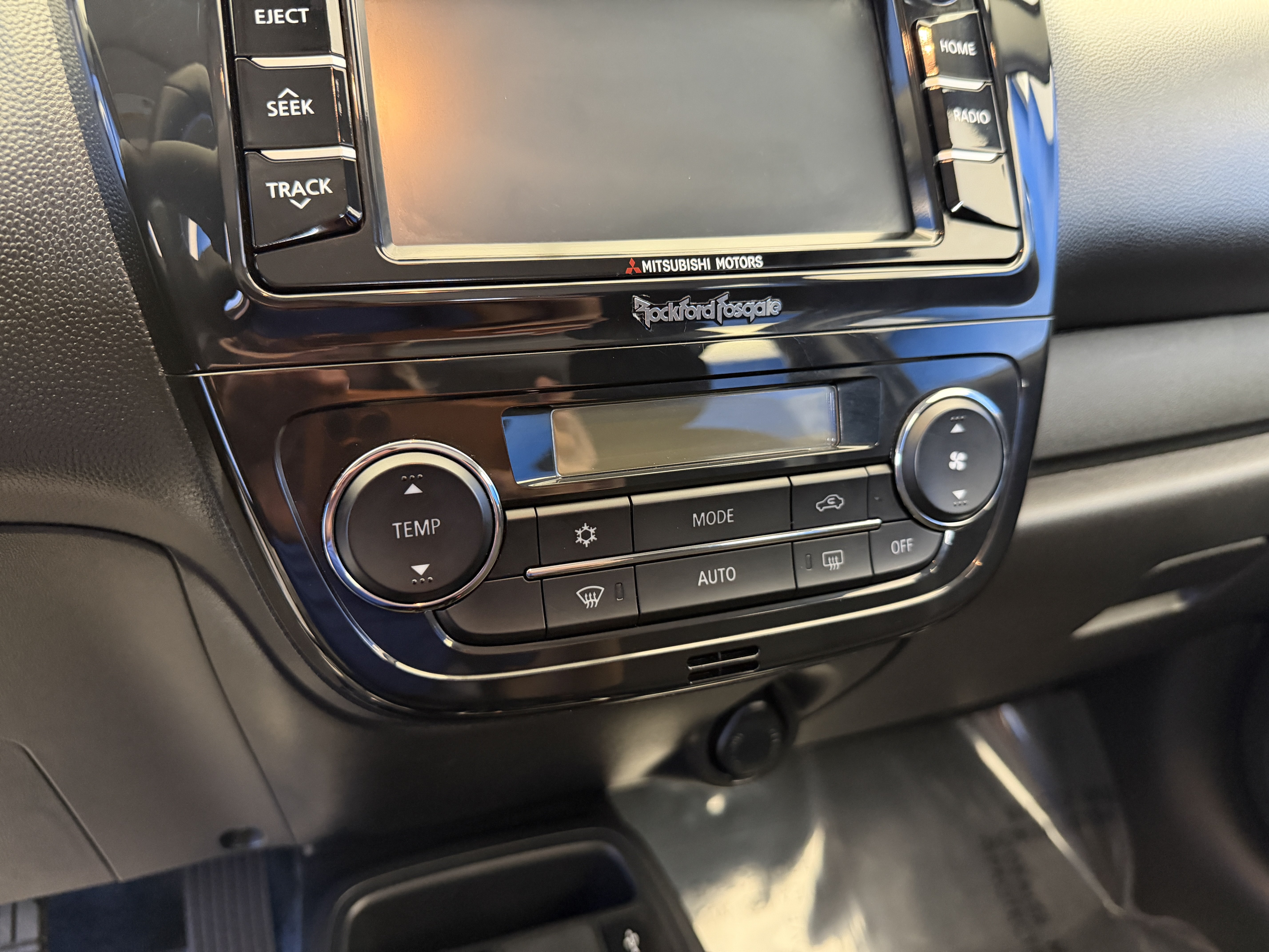 Used 2018 Mitsubishi Mirage SE FWD image 20