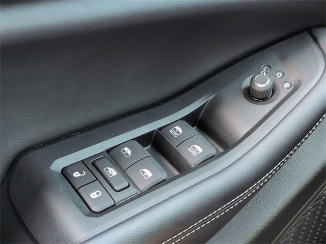 Certified 2024 Jeep Grand Cherokee Altitude image 25