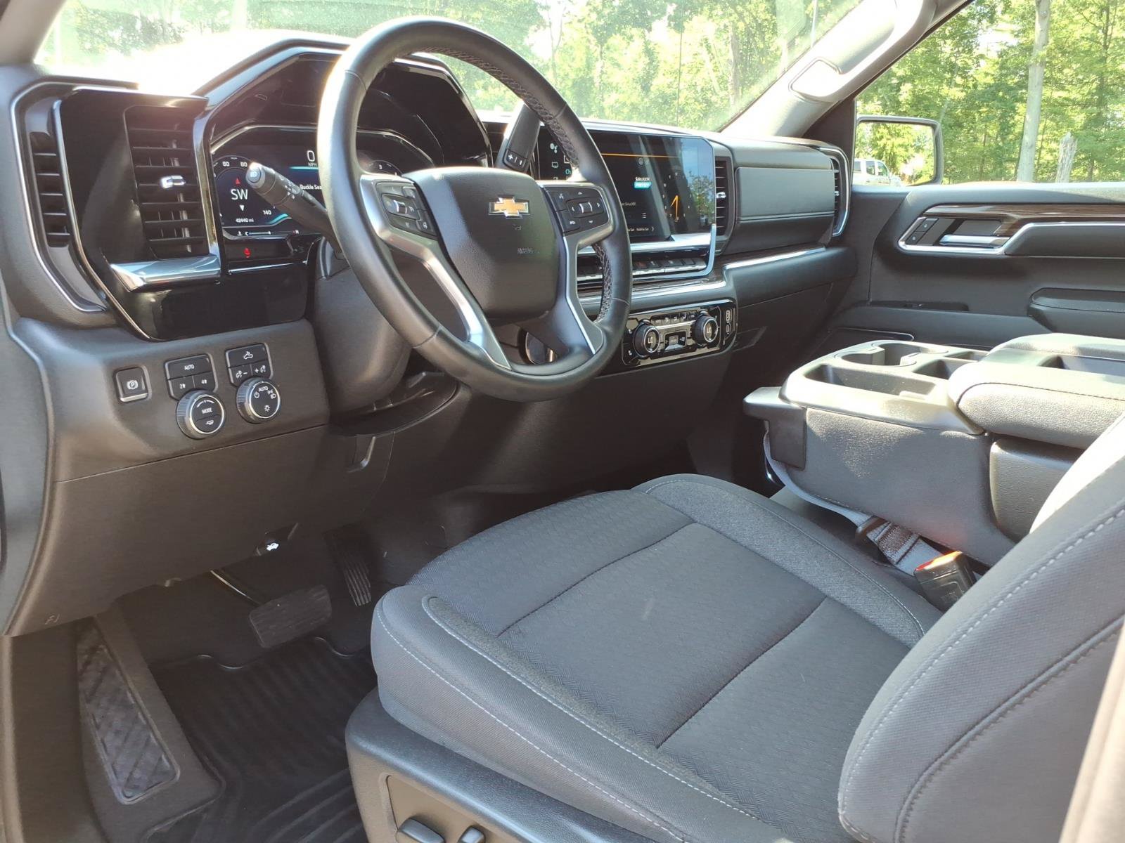 Certified 2023 Chevrolet Silverado 1500 LT AWD/4WD image 12