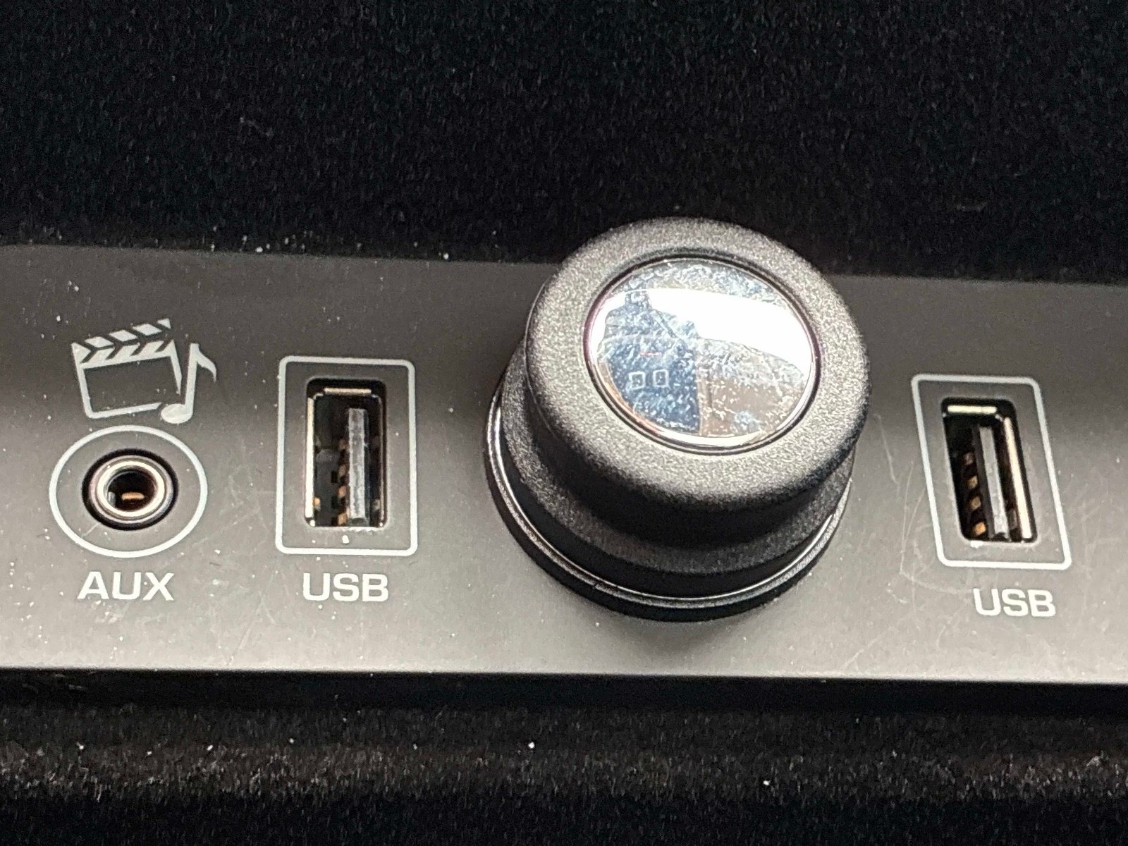 Used 2015 Land Rover Range Rover HSE AWD/4WD image 39
