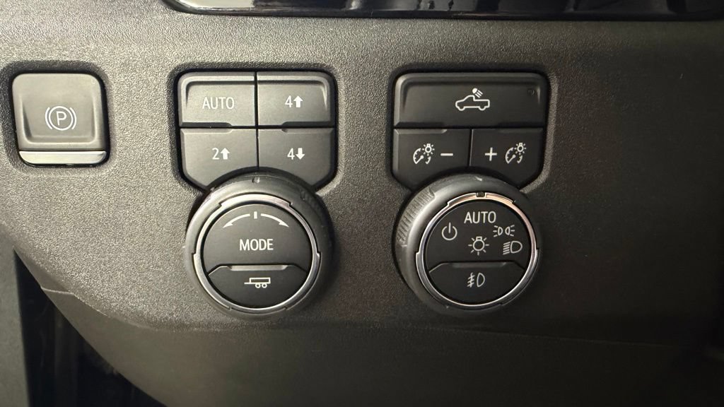 Used 2023 Chevrolet Silverado 1500 RST AWD/4WD image 24