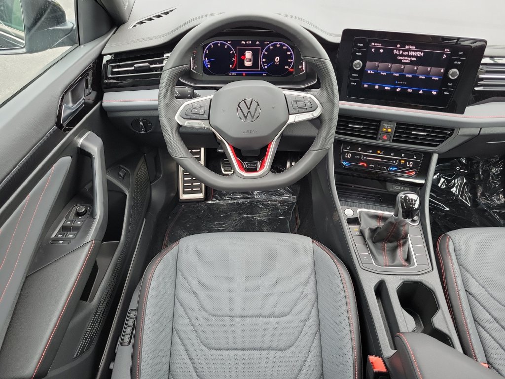 New 2026 Volkswagen Jetta GLI Autobahn FWD image 10