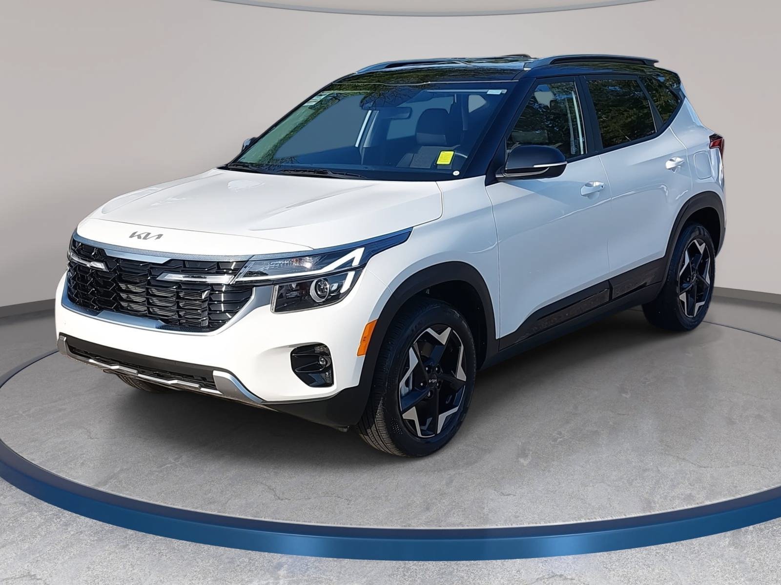 Used 2025 Kia Seltos S AWD/4WD image 1