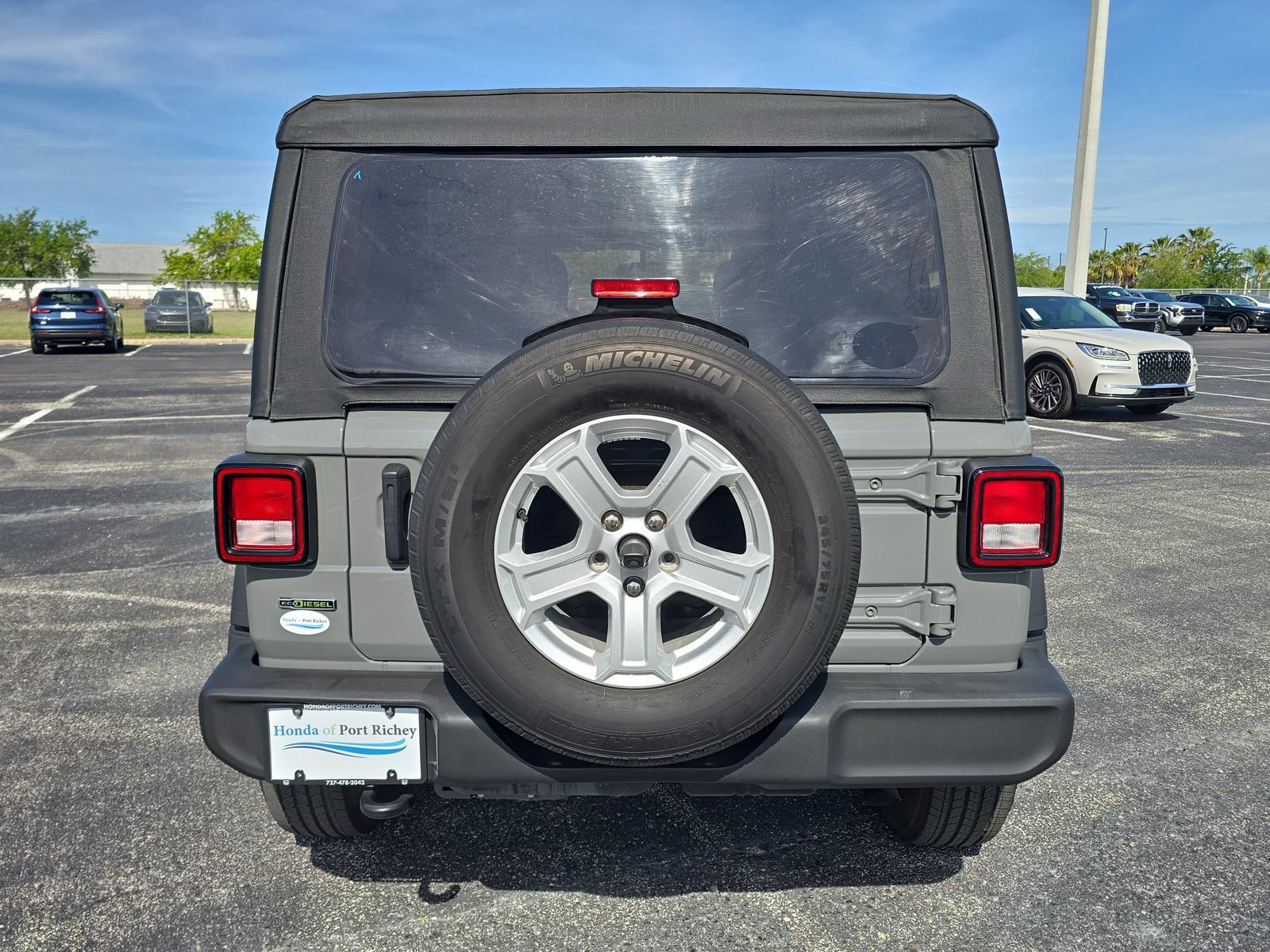 Used 2021 Jeep Wrangler Unlimited Sport AWD/4WD image 5