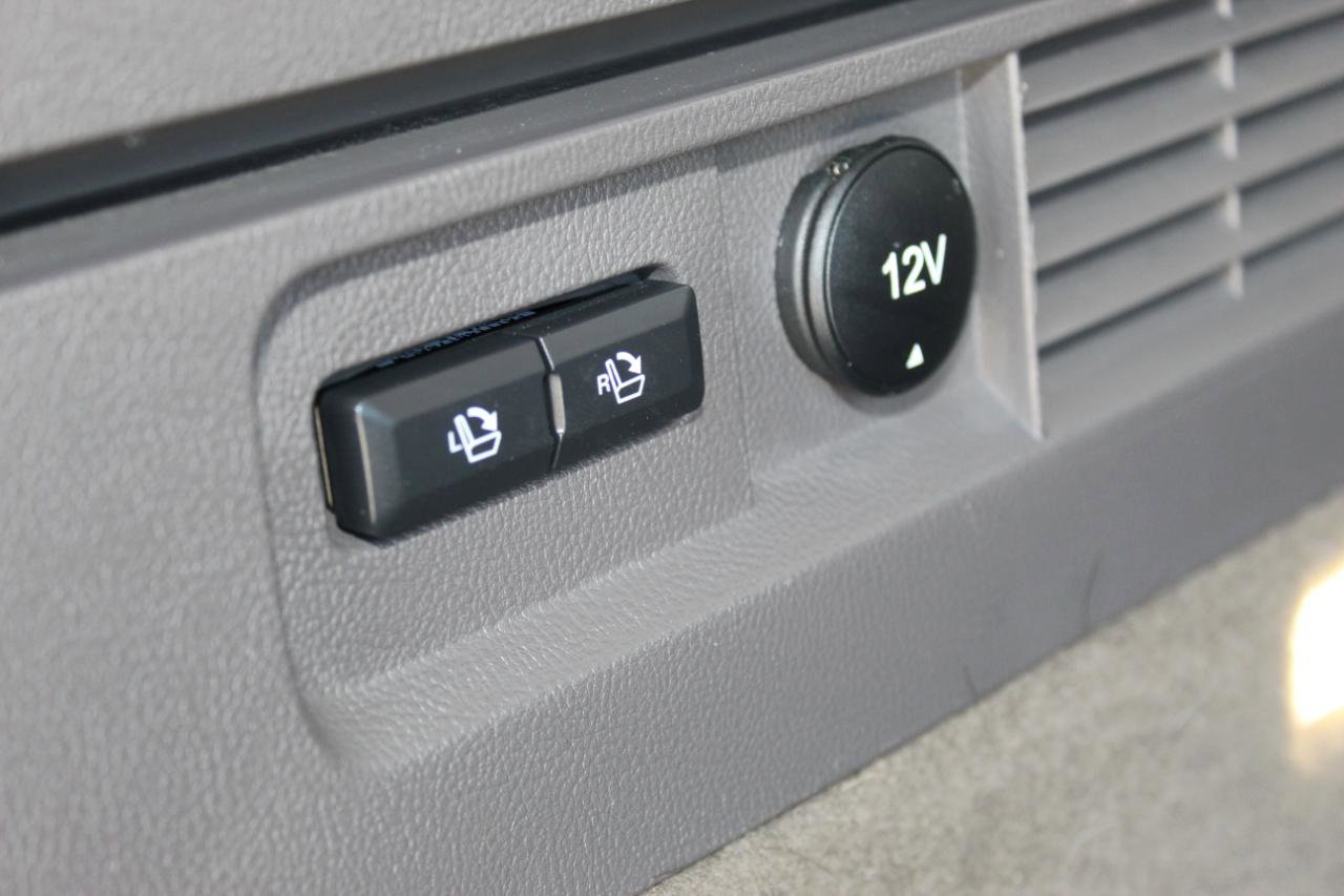 Used 2018 Lincoln MKX Reserve w/ Lincoln MKX Climate Package AWD/4WD image 16