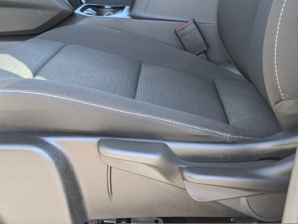 Used 2023 Chevrolet Colorado LT RWD image 21