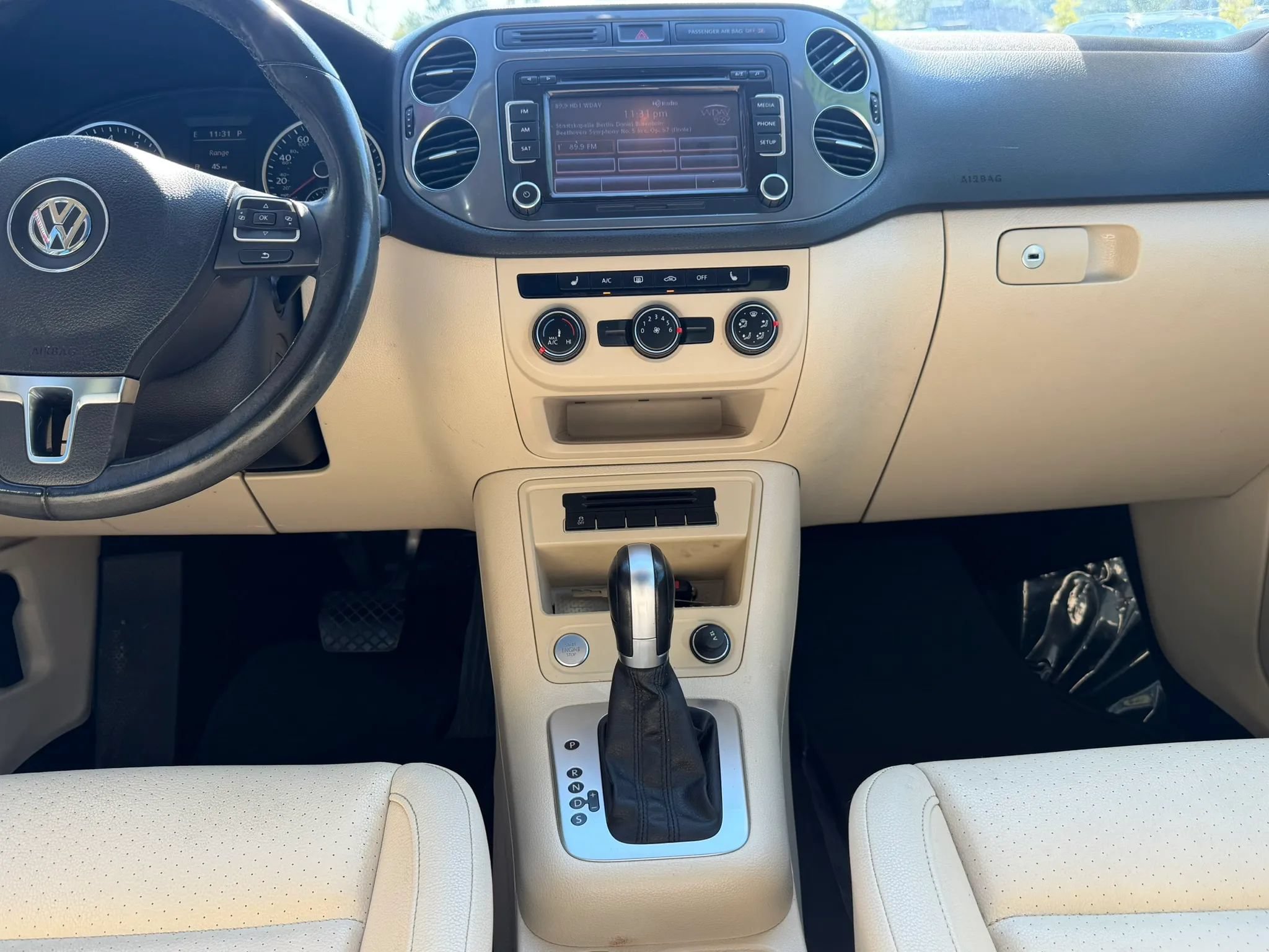 Used 2015 Volkswagen Tiguan SE FWD image 20
