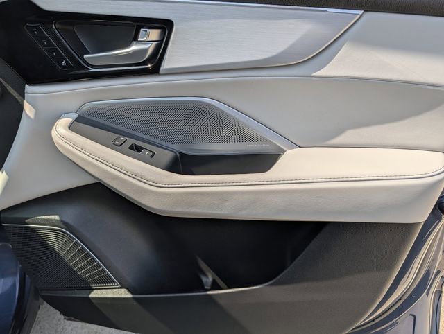 Used 2025 Acura MDX w/ Technology Package image 37
