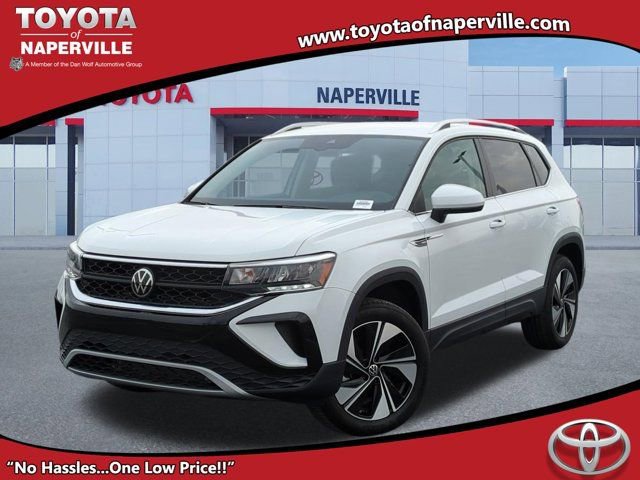 Used 2024 Volkswagen Taos SE AWD/4WD image 1