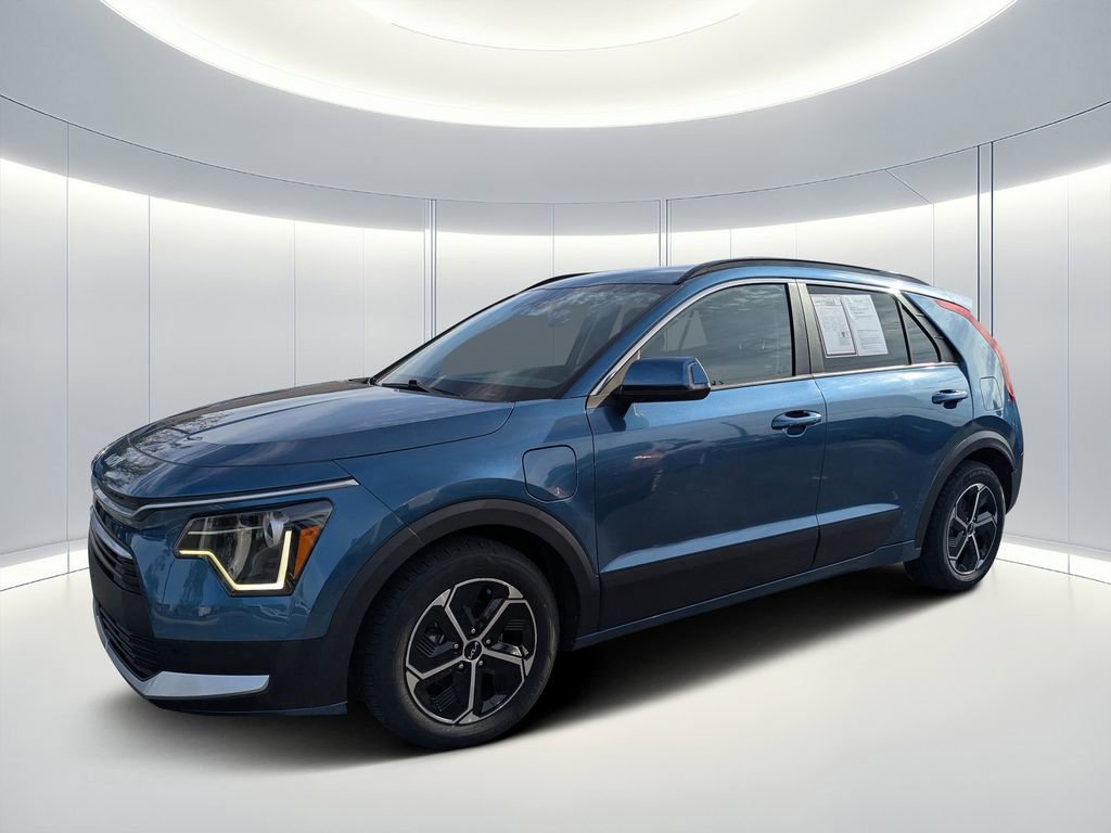 Used 2023 Kia Niro EX w/ EX Cold Weather Package image 8