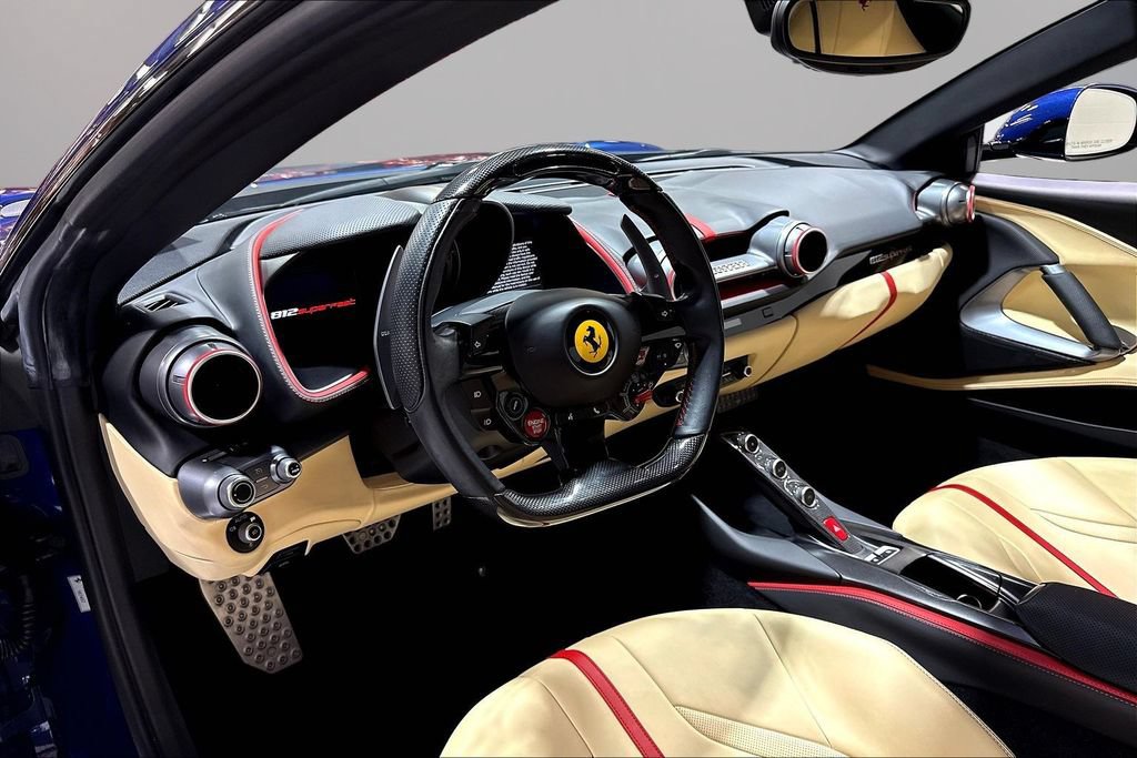 Used 2019 Ferrari 812 Superfast RWD image 15