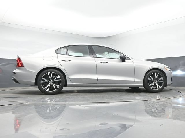 Used 2023 Volvo S60 B5 Core w/ Climate Package FWD image 39