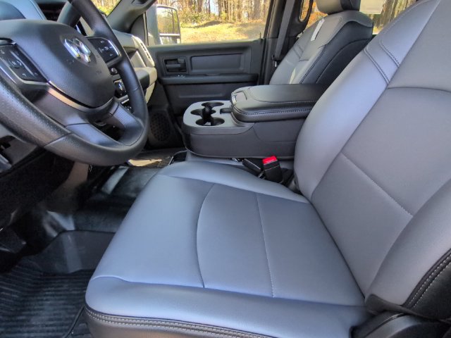 New 2026 RAM 3500 Tradesman w/ Chrome Appearance Group AWD/4WD image 27