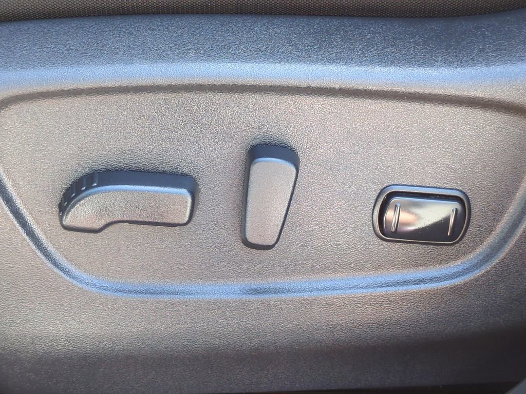 Certified 2020 Nissan Rogue SV w/ Premium Package FWD image 20